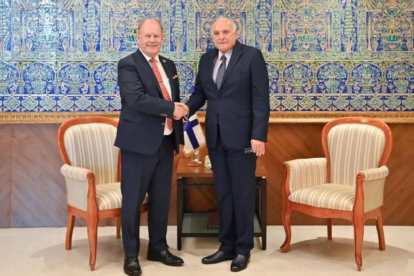 السيد عطاف يسقبل سفير جمهورية فنلندا
