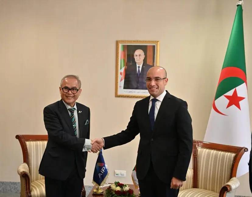 O Sr. Shaib recebe o Secretário-Geral da Assembleia Parlamentar da Associação das Nações do Sudeste Asiático